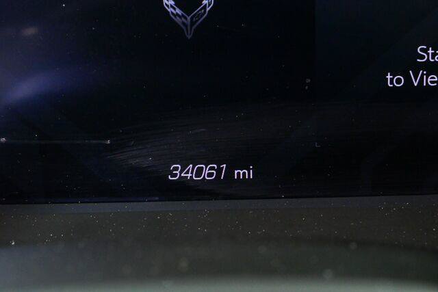 Used 2022 Chevrolet Corvette Stingray Preferred Conv w/ Z51 Performance Package RWD image 13