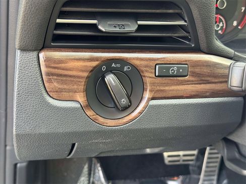 Used 2020 Volkswagen Passat 2.0T SEL image 28