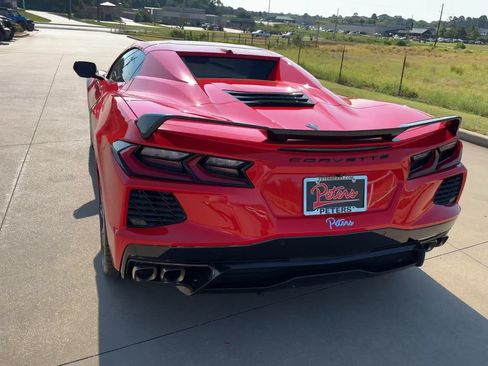 Used 2023 Chevrolet Corvette Stingray Premium Conv w/ Z51 Performance Package RWD image 7