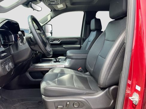 Used 2025 Chevrolet Silverado 3500 LTZ w/ LTZ Plus Package AWD/4WD image 20