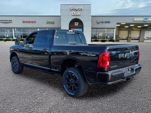 New 2026 RAM 2500 Laramie AWD/4WD image 4
