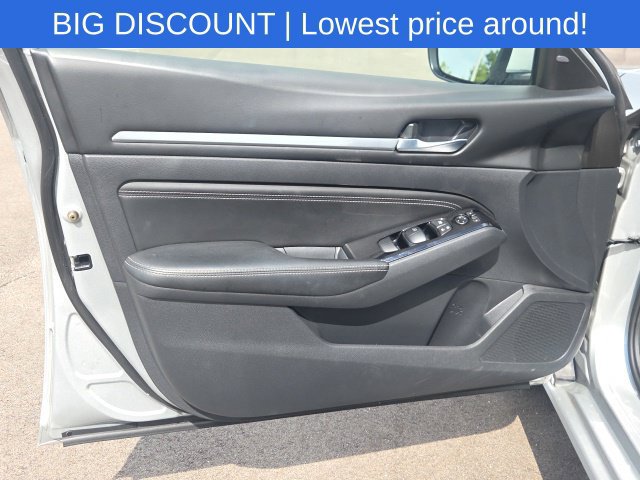Used 2023 Nissan Altima 2.5 SV w/ SV Premium Package FWD image 22