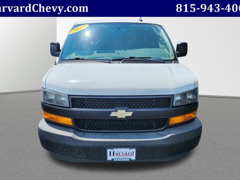 Used 2019 Chevrolet Express 3500 w/ Driver Convenience Package image 2