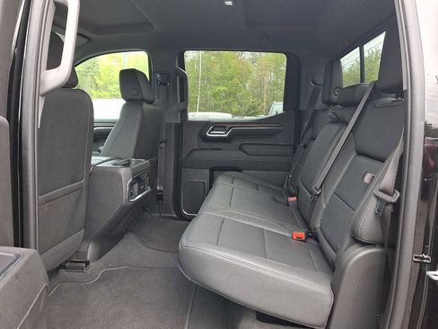 Used 2023 GMC Sierra 1500 SLT w/ SLT Premium Plus Package AWD/4WD image 12