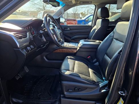 Used 2016 Chevrolet Suburban LTZ image 28