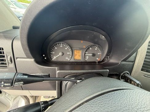 Used 2012 Mercedes-Benz Sprinter 3500 image 17