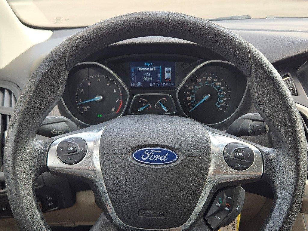 Used 2012 Ford Focus SE FWD image 24