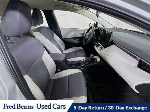 Used 2023 Toyota Corolla LE AWD/4WD image 27