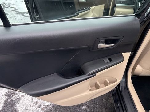 Used 2012 Toyota Camry SE image 22