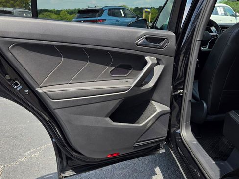 Used 2023 Volkswagen Tiguan SE R-Line FWD image 41