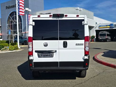 Used 2025 RAM ProMaster 2500 w/ U-Haul Equipment Group FWD image 5