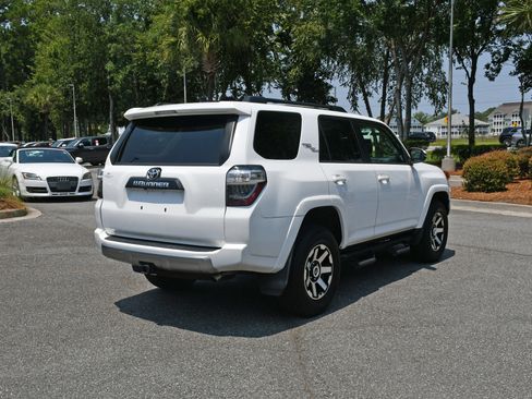 Certified 2023 Toyota 4Runner TRD Off-Road Premium w/ Moonroof Package AWD/4WD image 4