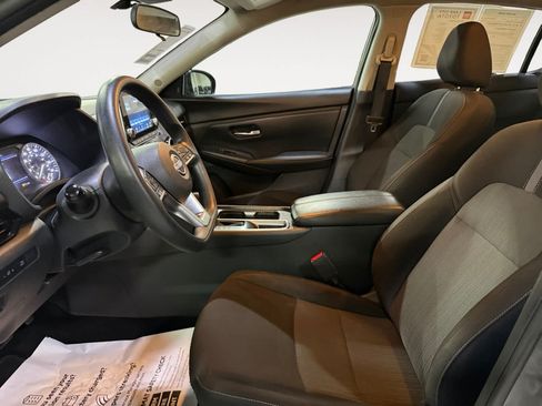 Used 2025 Nissan Sentra SV FWD image 15