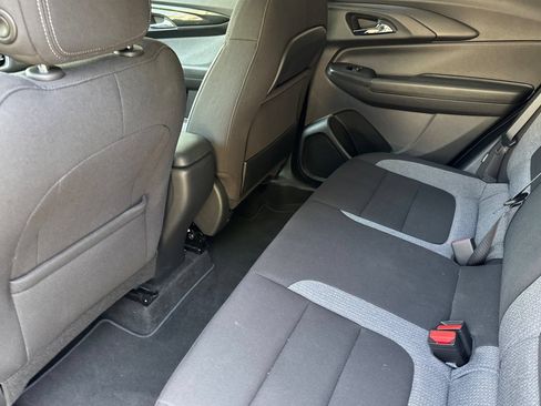 Used 2025 Chevrolet TrailBlazer LT w/ Driver Confidence Package FWD image 15