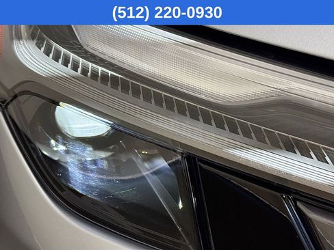 Certified 2025 Subaru Forester Limited image 39