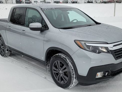 Used 2019 Honda Ridgeline Sport image 2