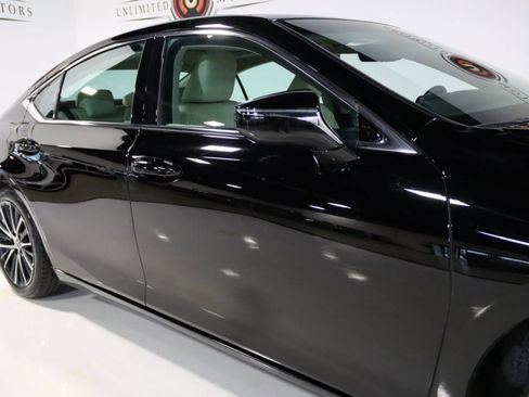 Used 2022 Lexus ES 350 w/ Premium Package image 8