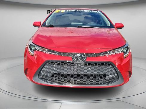 Used 2021 Toyota Corolla LE image 4