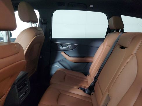 Used 2021 Audi Q7 3.0T Premium AWD/4WD image 12