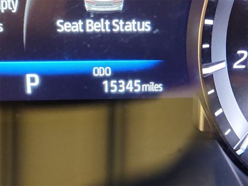 Used 2023 Toyota Highlander XLE image 16