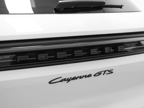 Certified 2025 Porsche Cayenne GTS AWD/4WD image 22