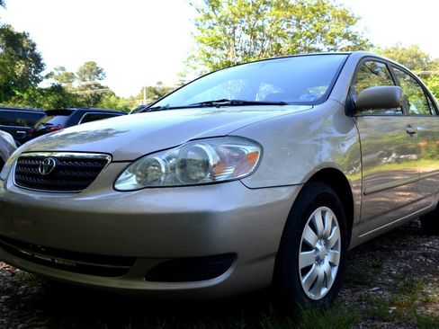 Used 2006 Toyota Corolla LE FWD image 2