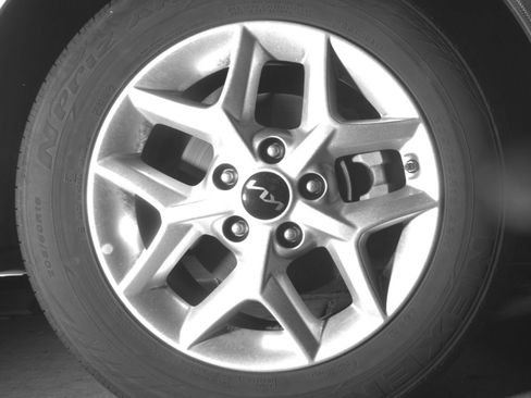 Used 2025 Kia Soul LX w/ LX Technology Package FWD image 29