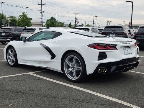 Used 2024 Chevrolet Corvette Stingray Coupe w/ 1LT RWD image 4