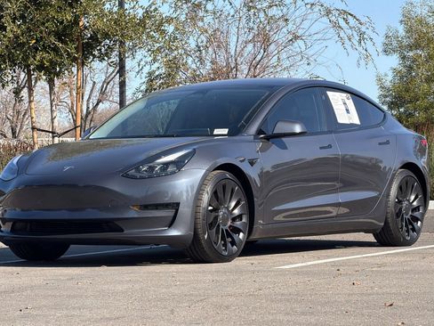 Used 2023 Tesla Model 3 Performance image 9
