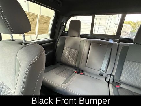 Used 2023 Nissan Titan SV w/ SV Convenience Package RWD image 12