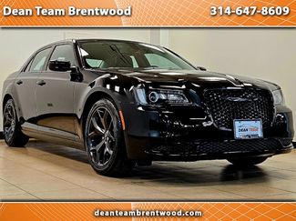Used 2020 Chrysler 300 Touring w/ Sport Appearance Package video 1
