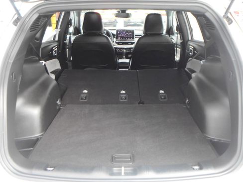 Certified 2024 Jeep Compass Limited image 10