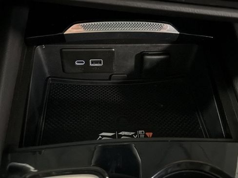 Used 2024 Buick Envision Preferred AWD/4WD image 29