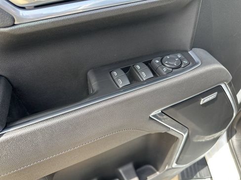 Used 2025 Chevrolet Silverado 1500 LTZ AWD/4WD image 18