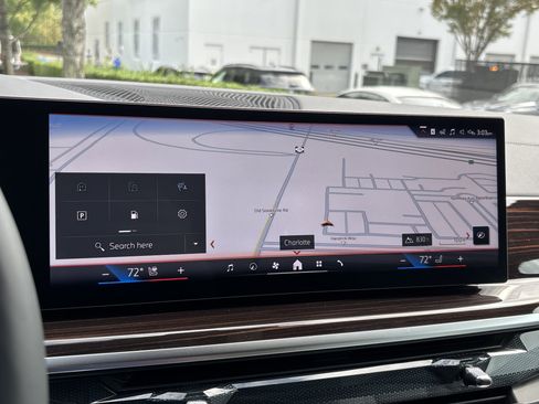 Used 2026 BMW X5 xDrive40i w/ M Sport Package image 28