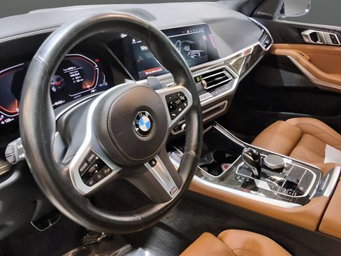 Used 2023 BMW X5 xDrive40i w/ M Sport Package AWD/4WD image 9