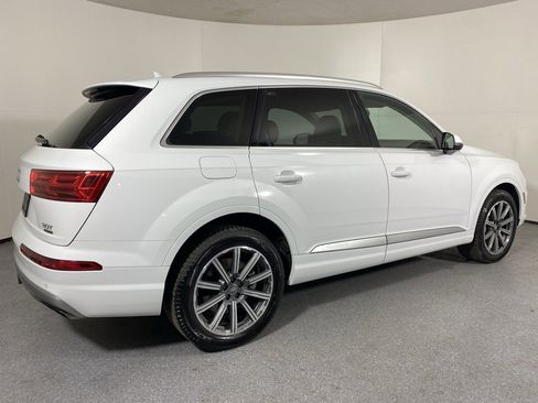 Used 2018 Audi Q7 3.0T Premium Plus w/ Premium Plus Package image 5