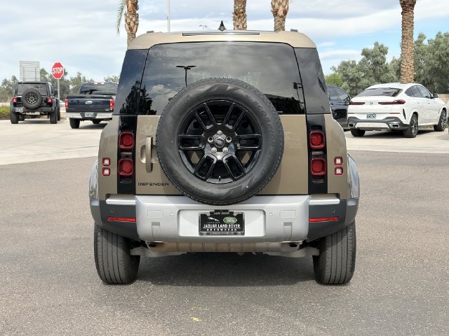 Used 2025 Land Rover Defender 110 S AWD/4WD image 29