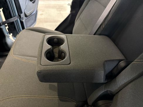Used 2024 Jeep Wrangler Unlimited AWD/4WD image 37