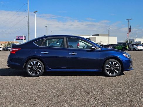Used 2017 Nissan Sentra SR w/ SR Premium Technology Package image 4