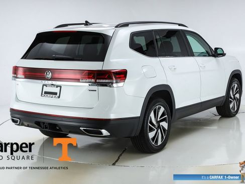 Used 2025 Volkswagen Atlas SE w/ Panoramic Sunroof Package image 9