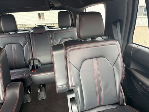 Used 2022 Ford Expedition Limited AWD/4WD image 15