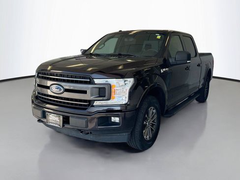 Used 2018 Ford F150 XLT w/ Equipment Group 302A Luxury AWD/4WD image 4