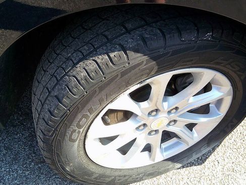 Used 2020 Chevrolet Equinox LS w/ LPO, Floor Liner Package FWD image 30