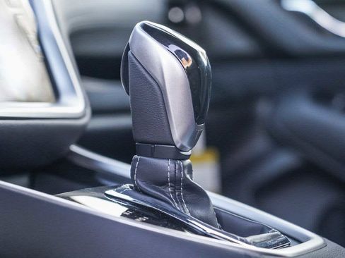 New 2025 Subaru Outback Premium image 22