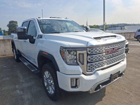 Used 2020 GMC Sierra 2500 Denali w/ Denali Ultimate Package AWD/4WD image 2