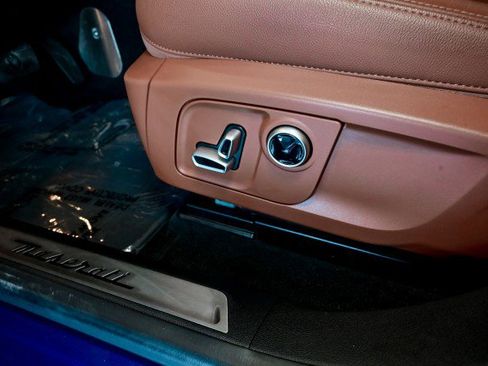 Used 2022 Maserati Levante GT image 16