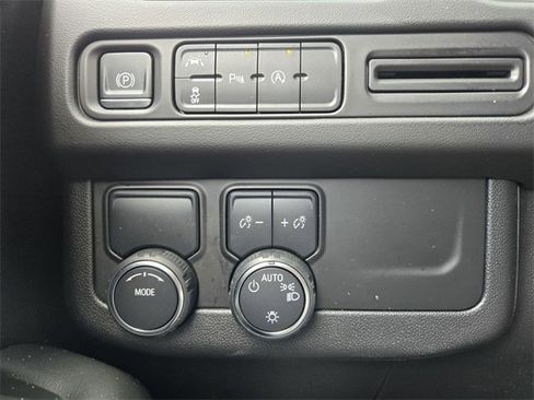 Used 2023 Chevrolet Tahoe LT image 22