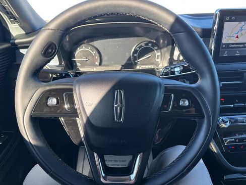 Used 2022 Lincoln Corsair AWD w/ Equipment Group 101A image 19