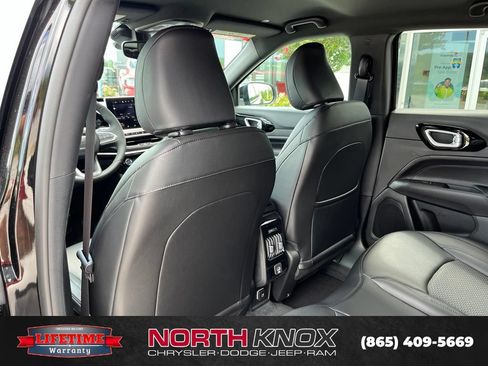 New 2026 Jeep Compass Latitude AWD/4WD image 15